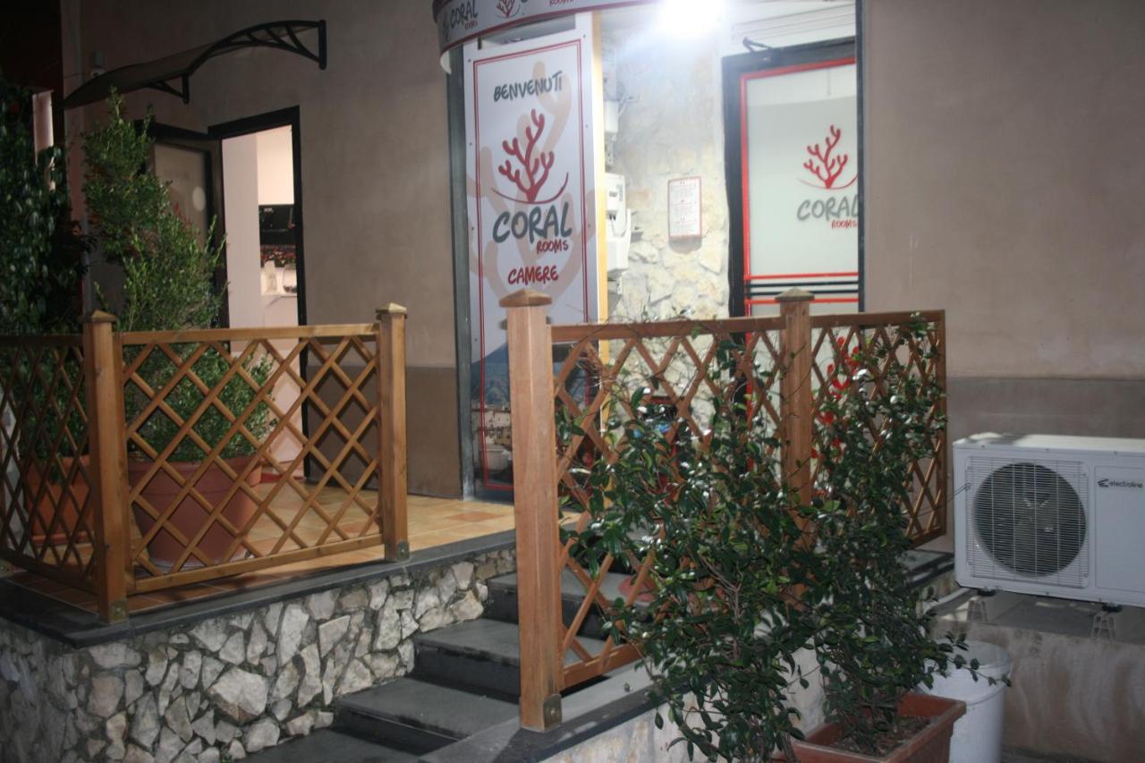 Coral Rooms Torre del Greco Exterior photo